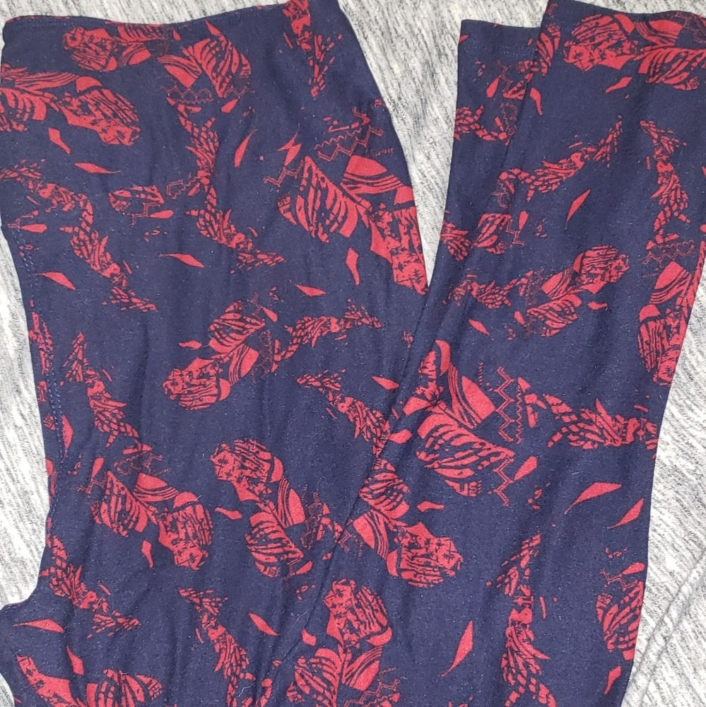Lularoe TC Leaves Leggings